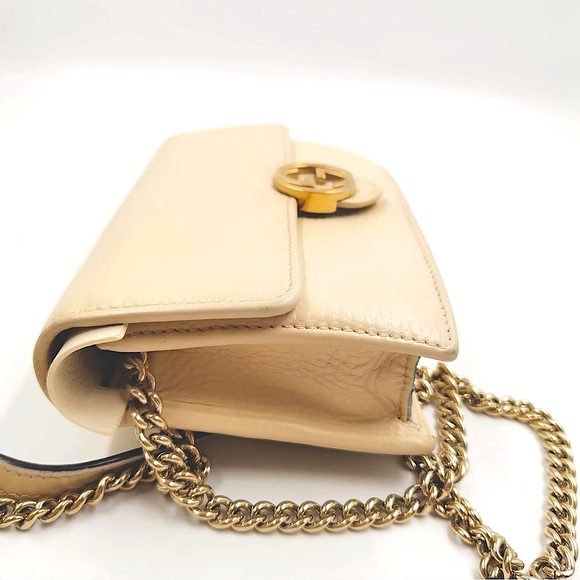 Authentic Gucci cream white interlocking GG woc on chain - Picture 3 of 11